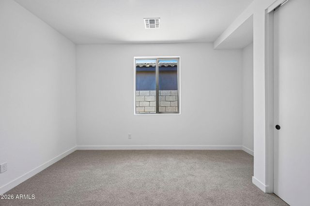 7955 W LOMA Lane, Peoria, AZ 85345