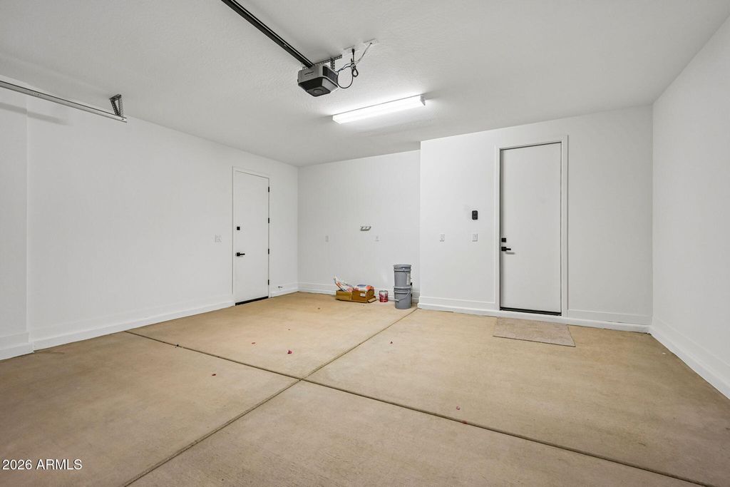 Image 43 of property listing at 7955 W LOMA Lane, Peoria, AZ 85345