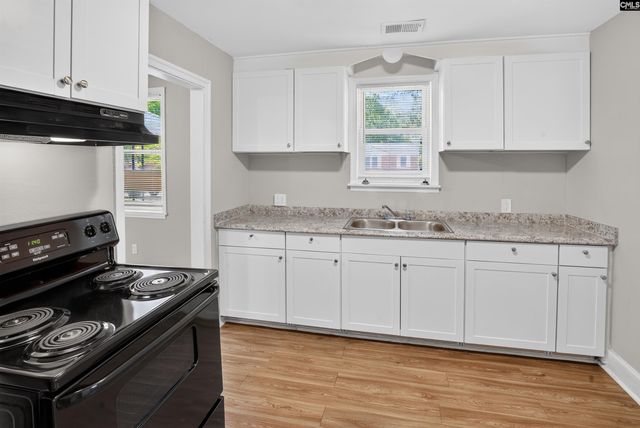 1118 Summerland Drive, Cayce, SC 29033