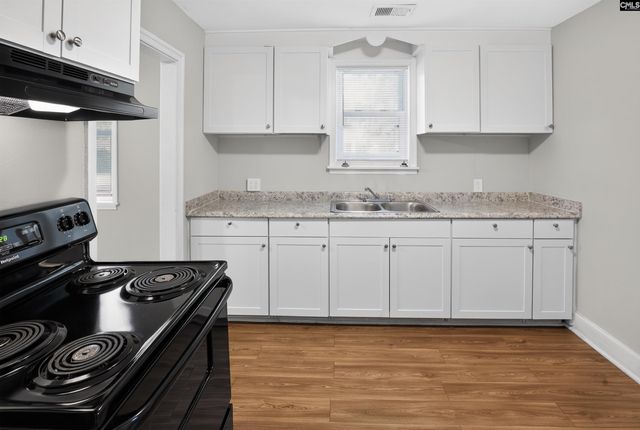 1118 Summerland Drive, Cayce, SC 29033