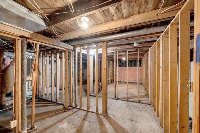 1105 N Cleveland Ave, Wichita, KS 67214