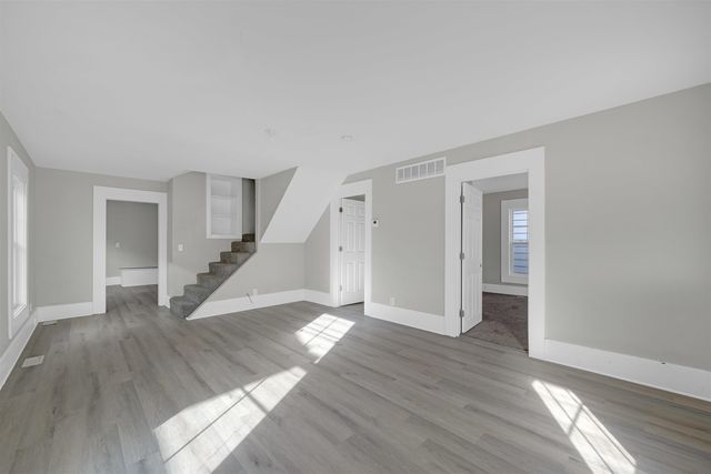 1105 N Cleveland Ave, Wichita, KS 67214