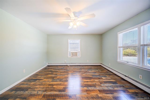 16 JMD Drive, Monroe, NY 10950