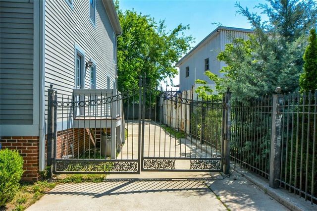 64 Howell Street SE, Atlanta, GA 30312