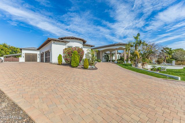 4734 W ELECTRA Lane, Glendale, AZ 85310