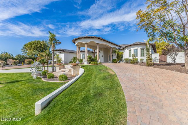 4734 W ELECTRA Lane, Glendale, AZ 85310