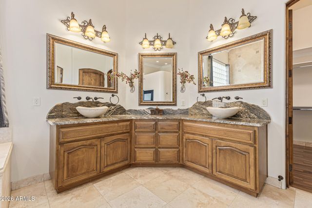 4734 W ELECTRA Lane, Glendale, AZ 85310