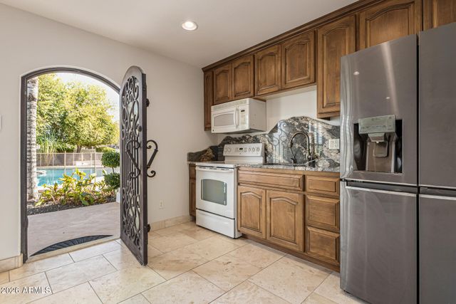 4734 W ELECTRA Lane, Glendale, AZ 85310