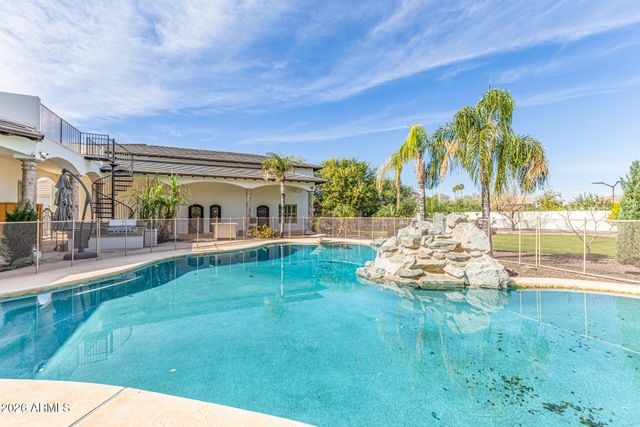 4734 W ELECTRA Lane, Glendale, AZ 85310