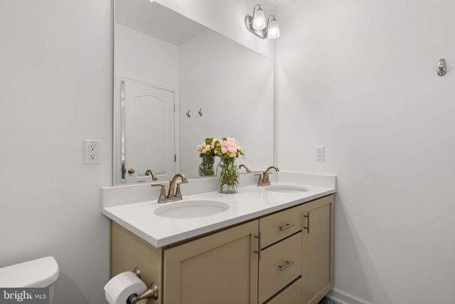 3137 ETON PL, Winchester, VA 22601