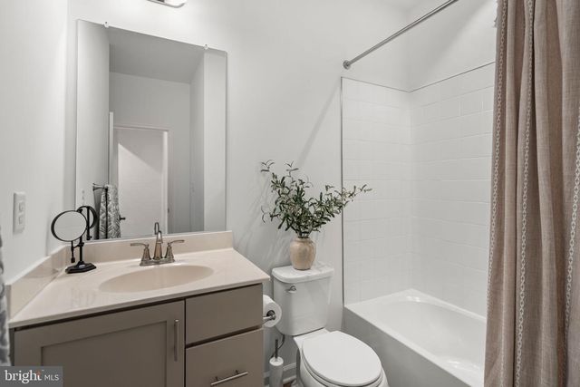 3137 ETON PL, Winchester, VA 22601