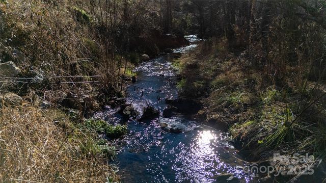 218 Cub Creek Road, Bakersville, NC 28705