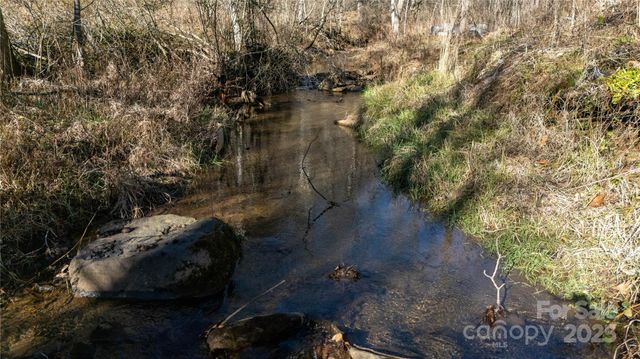 218 Cub Creek Road, Bakersville, NC 28705