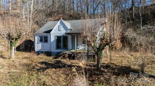 218 Cub Creek Road, Bakersville, NC 28705