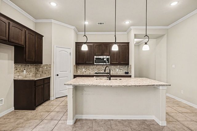 7656 Northumberland Drive, Fort Worth, TX 76179