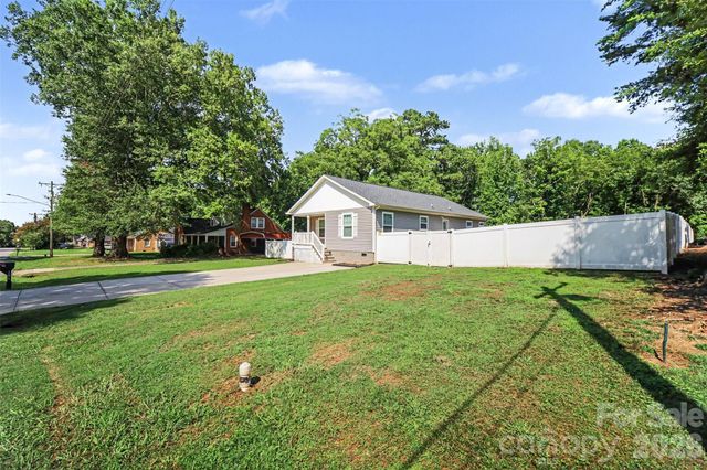 106 Beam Street, Lawndale, NC 28090