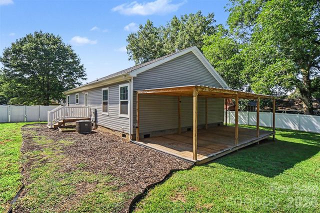 106 Beam Street, Lawndale, NC 28090