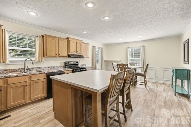 106 Beam Street, Lawndale, NC 28090