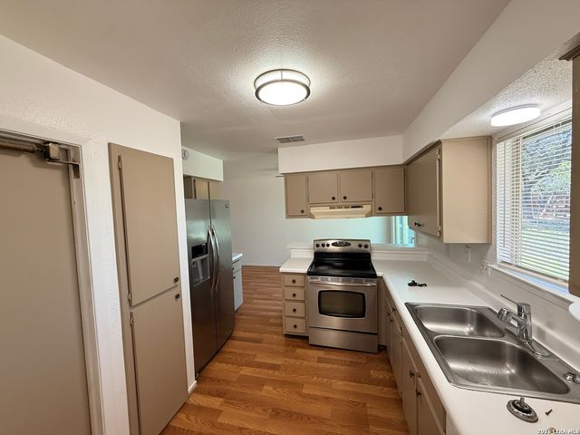 4155 FREESTONE ST, San Antonio, TX 78222