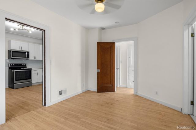 7524 Hartwell Street, Dearborn, MI 48126