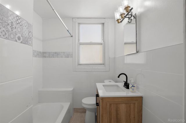 7524 Hartwell Street, Dearborn, MI 48126