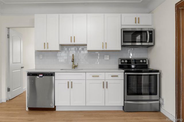 7524 Hartwell Street, Dearborn, MI 48126