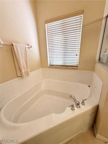 15470 Laguna Hills DR, Fort Myers, FL 33908