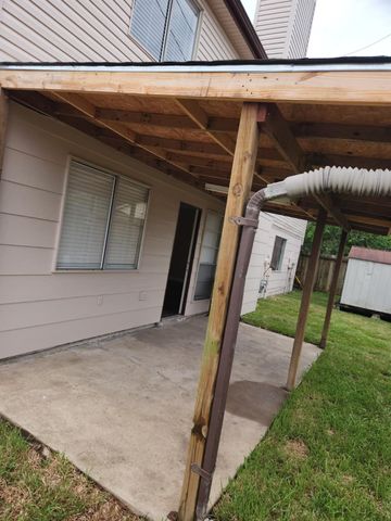 7010 Santa Rita Drive, Houston, TX 77083