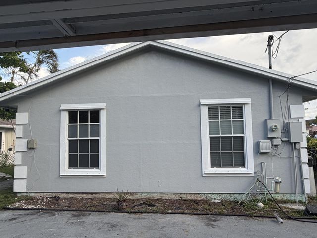 4403 Anna Lane Unit B, Palm Springs, FL 33406