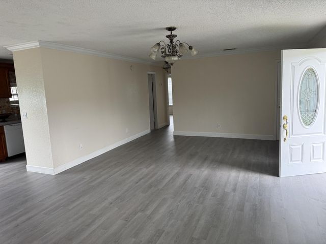 4403 Anna Lane Unit B, Palm Springs, FL 33406