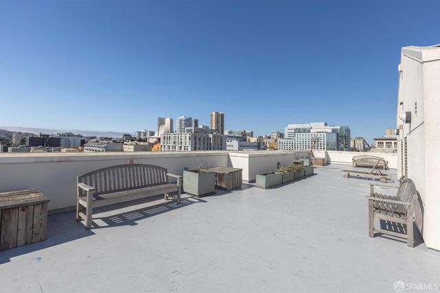 750 Van Ness Avenue 402, San Francisco, CA 94102