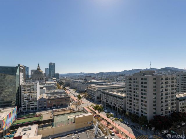750 Van Ness Avenue 402, San Francisco, CA 94102