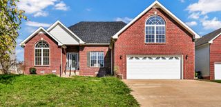 1177 Castlewood Dr, Clarksville, TN 37042