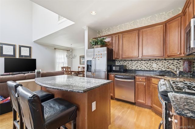 307 Medea Way, Central Islip, NY 11722