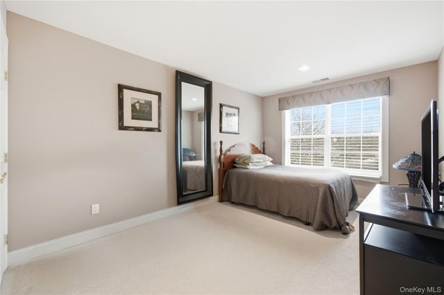 307 Medea Way, Central Islip, NY 11722