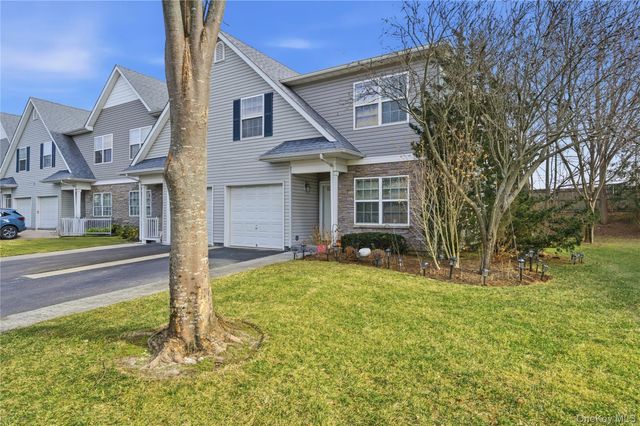 307 Medea Way, Central Islip, NY 11722