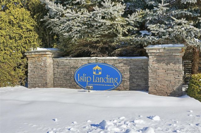 307 Medea Way, Central Islip, NY 11722