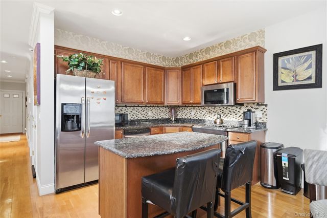 307 Medea Way, Central Islip, NY 11722