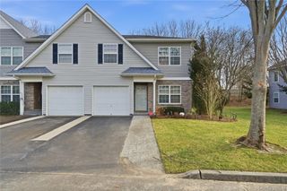 307 Medea Way, Central Islip, NY 11722