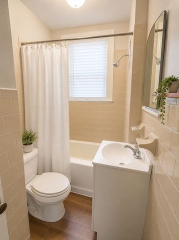 28 Edinboro 1L, Quincy, MA 02169