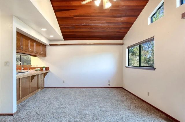 2550 Emerson Road, Cambria, CA 93428