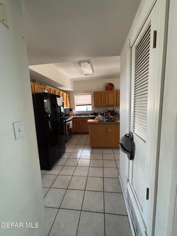 1214 Olga Mapula Drive, El Paso, TX 79936