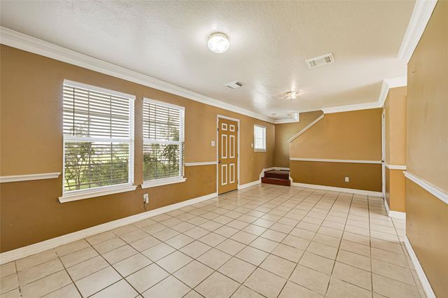 19518 Green Chase Lane, Houston, TX 77073