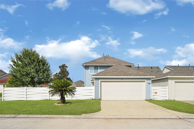 19518 Green Chase Lane, Houston, TX 77073