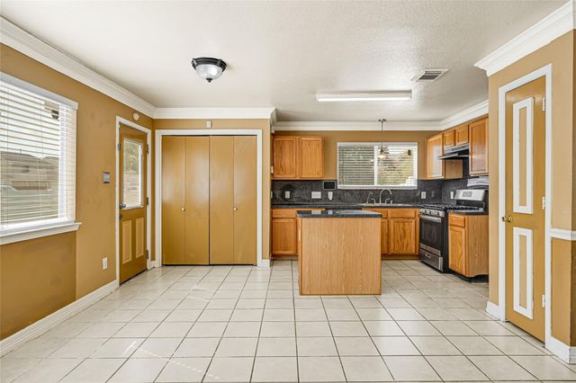 19518 Green Chase Lane, Houston, TX 77073