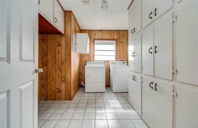 757 County Road 291, Sargent, TX 77414