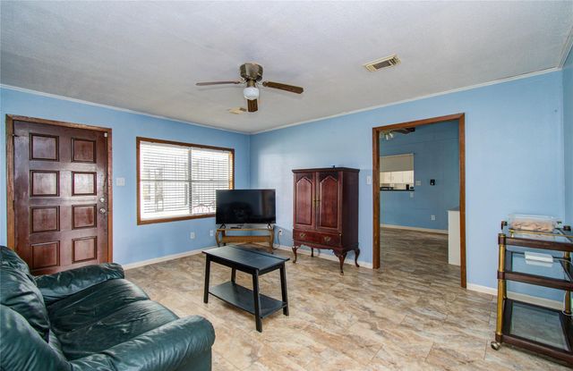 757 County Road 291, Sargent, TX 77414