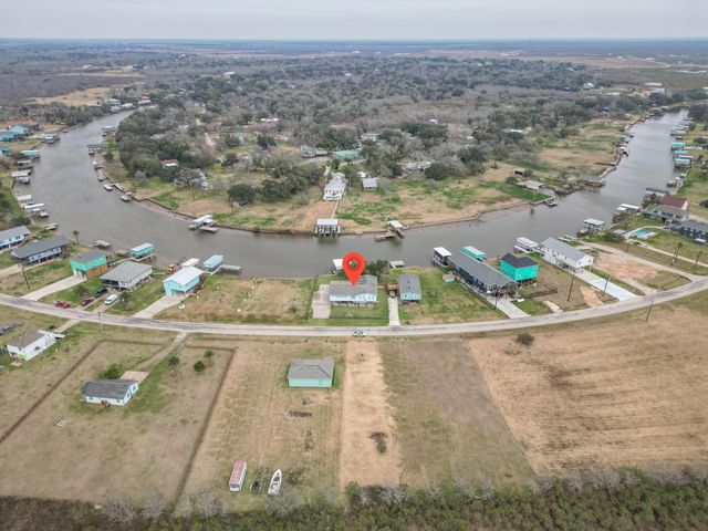 757 County Road 291, Sargent, TX 77414