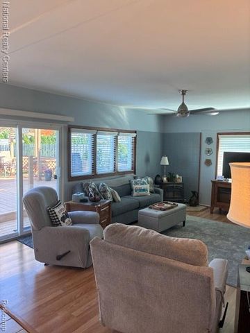 32138 Bradner Drive, Warren, MI 48088