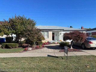 32138 Bradner Drive, Warren, MI 48088